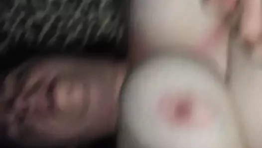 Büyük memeler eş danielle 2