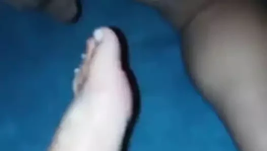 Kocasının götüne ayak sok