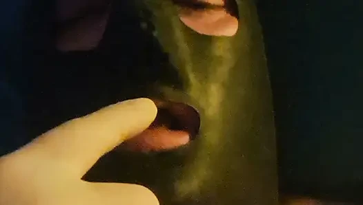 Lateks kadın kılıklı kadın geri döndü