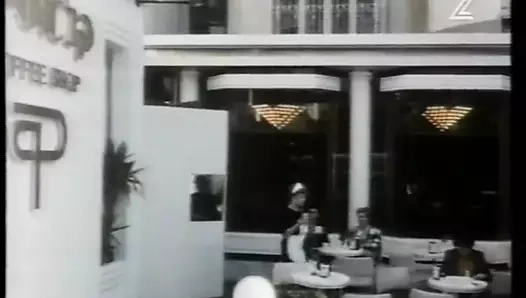 Danuta lato büyük göğüsler süt komik israeli