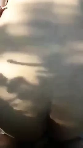 Türk ev hanımı bahçede becerdin