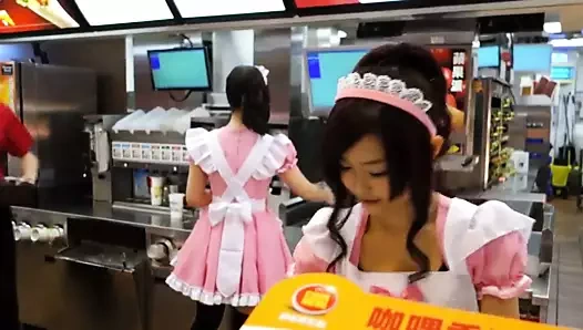 Şirin fast food garsonları 1