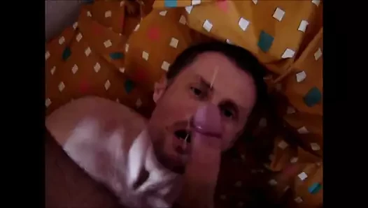 Daddy sucks his friend's cock and gets facial blast