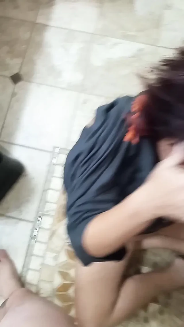 Ağır çekim bakış açısı boşalma görüntüleri derlemesi