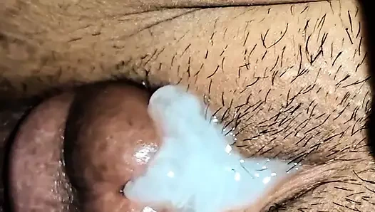 Üniversiteli kız ilk kez güzel amcıklı uzun penisle sikişiyor (Hindistan)