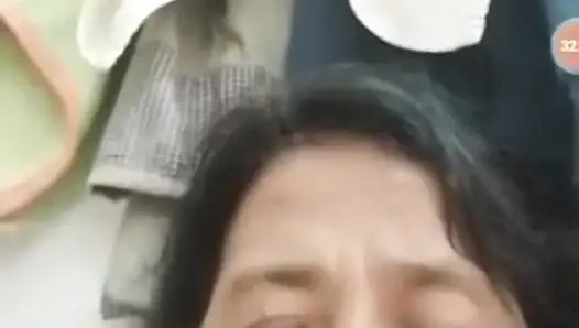 Video seks istiyor.bunu birbirimizi özlemle yapıyoruz