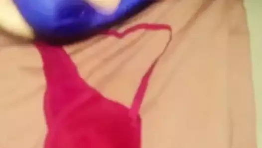 Cum tekrar içinde pembe sutyen cumrag (36 yükler)