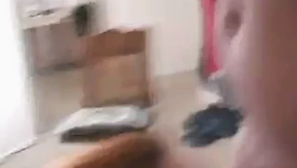 Bal emmek üzerinde bu