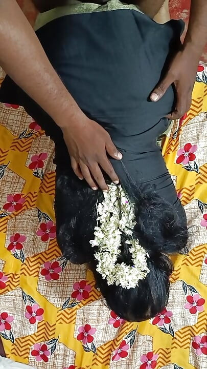 Mallu ateşli teyze playboy ile domaltarak seks yapıyor
