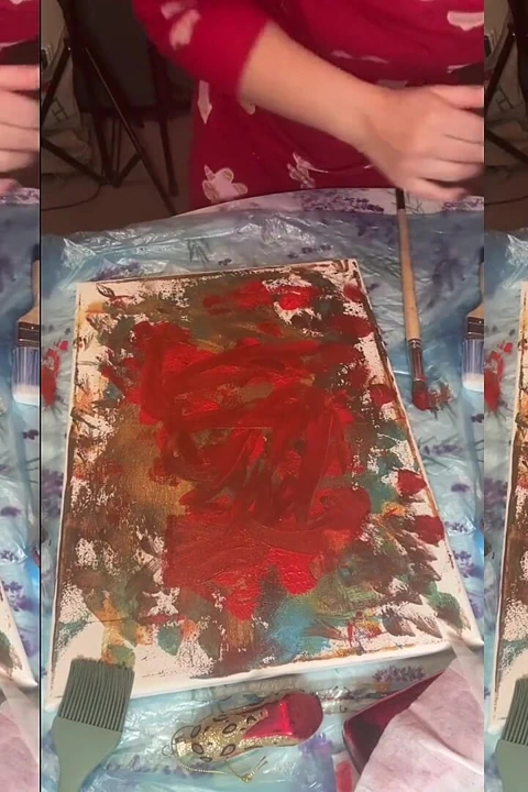 Büyük gözlüklü asmr akrilik art s bust bölüm 2'de çiçek açıyor