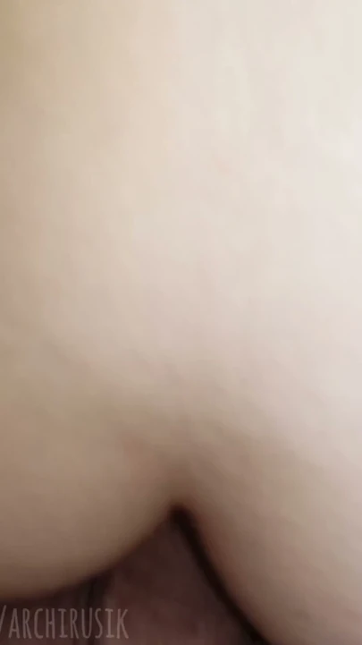Genç bir femboy sikildi ve boşaldı! | Bölüm 2