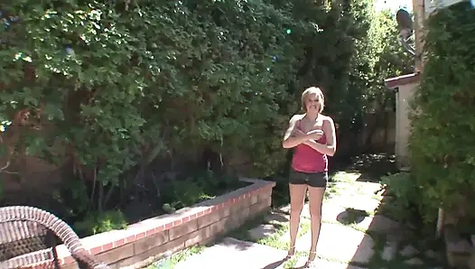 Büyük yarağınla derin götümü işgal .... !! çok zevk denemek istiyorum