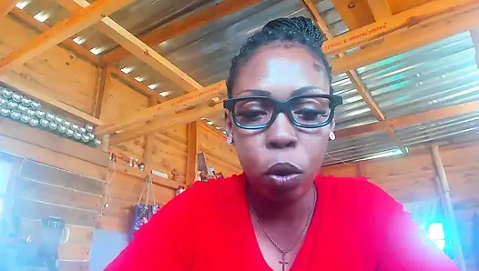 Büyük götlü yaramaz üvey anne rol yapma