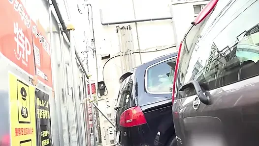 [35 Yaşında, Kyoko'ya Benzer]