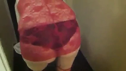 Aksi sürtük sikişiyor