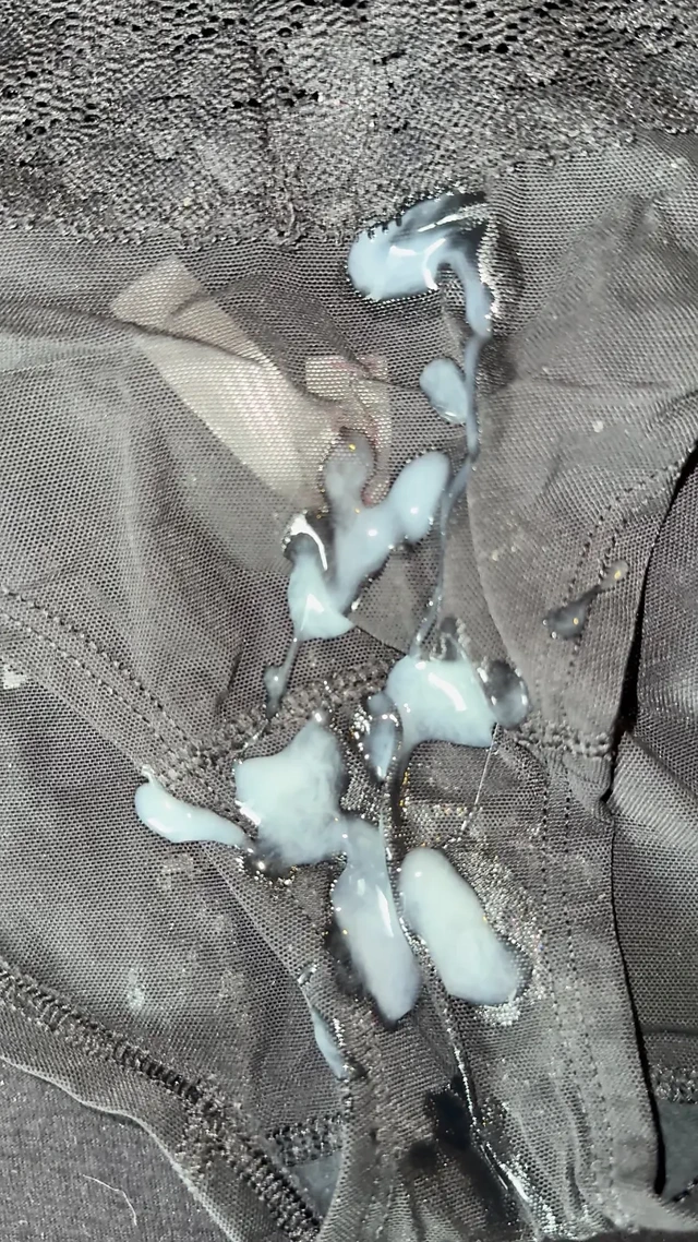 Karısının külotlarına boşalma 26