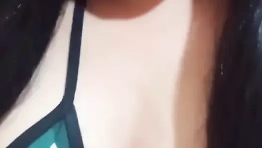 Saunada arkadaşımla azgın hikayemi anlatacağım, lezbiyen sekste makaslama ve çekicilik.