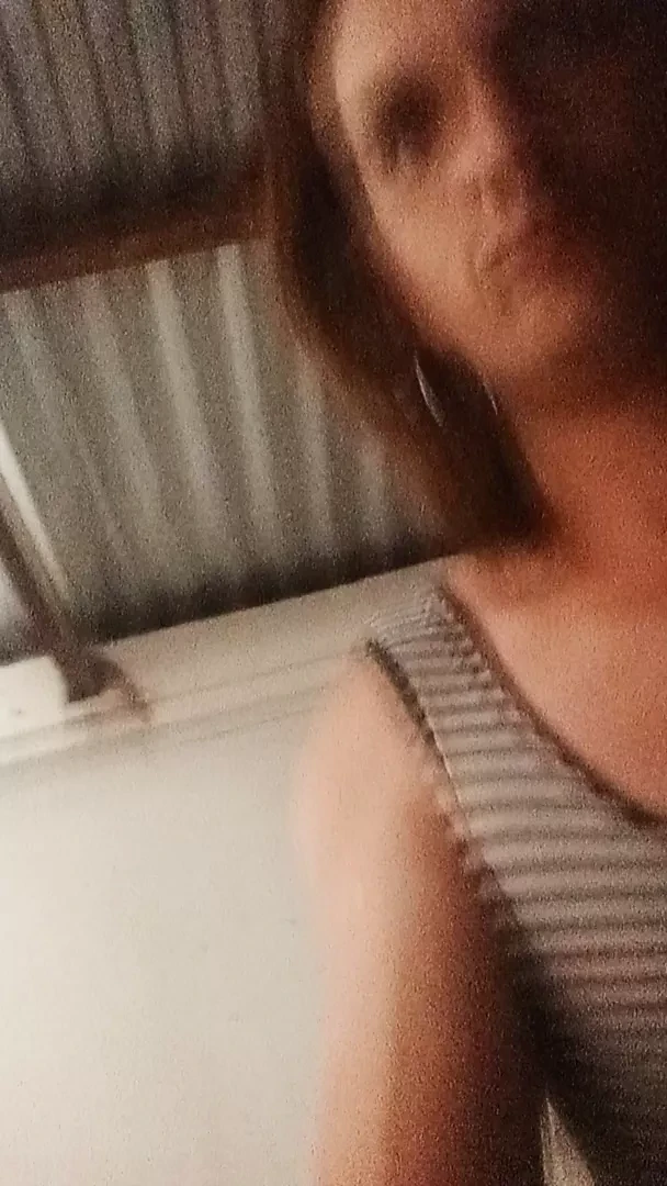 Sinnershe çizgili striptiz