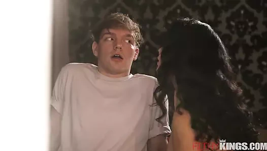 Üvey annemi sikme dürtüsü sonunda karşılığını veriyor