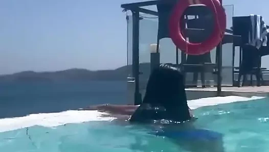 Wetnwildcoupledou videosu