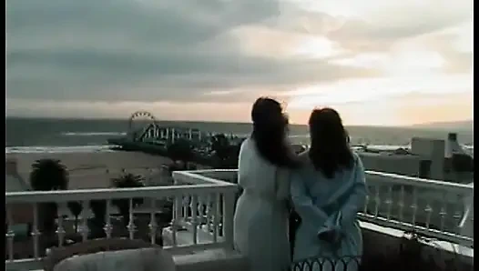 Lezbiyenler verandada fışkırtıyor