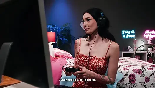ALL GIRL MASSAGE - Casey Calvert oyuncu oda arkadaşı Charlotte Sins'i açmak için hangi düğmelere basıyor biliyor