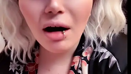 Yeni üvey annenle sevişmeden duramıyorum