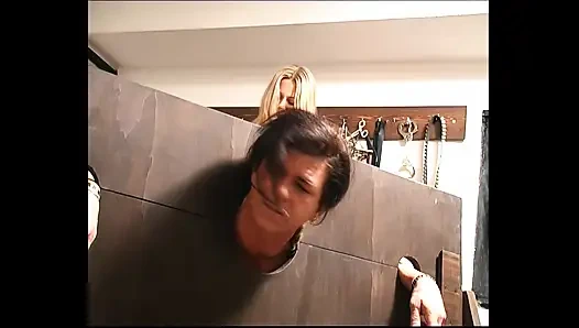 Çok sert sikişiyor!!