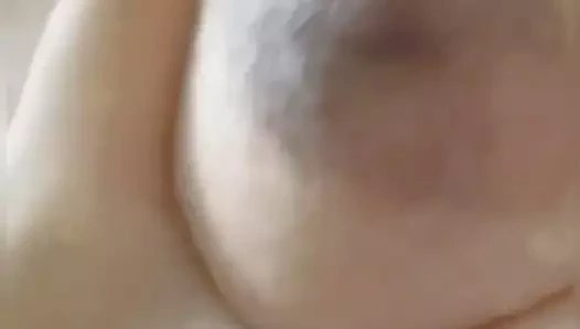 Büyük meme basıyor