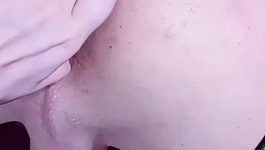 Büyük götlü trans kadın gotik kız tarafından götten sikiliyor