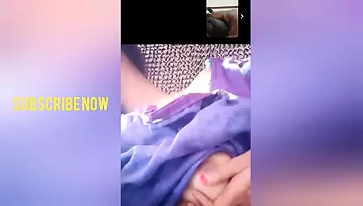 Hintli evli kadın büyük memeli Hintli kız arkadaşla seks