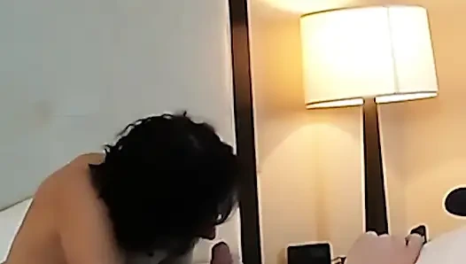 Süper seksi minyon dövmeli genç kız yarak emiyor - derleme 2