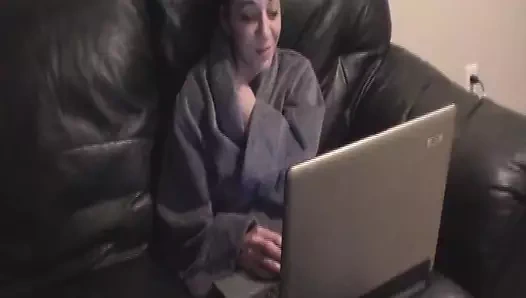 İnce Alman esmer hoş ona dudes sert horoz üzerinde the kanepe