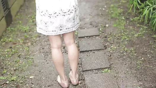 Mako konno - ilk porno, geleneksel tatil otellerinin ünlü bir soyunun bir parçası olan kız, onu birinci sınıf bir amatör yapıyor.bölüm 1