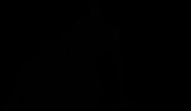 3 boyutlu büyük bobs sürtük büyük yarak üzerinde oturuyor