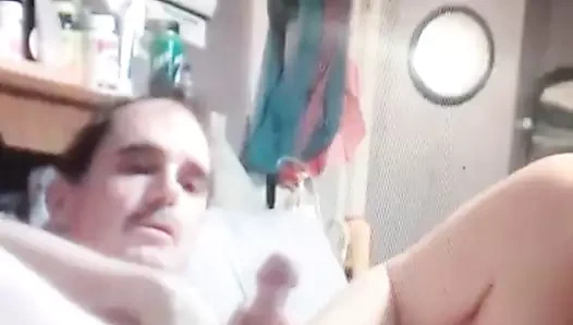 Karısı nasıl baş vereceğini biliyor