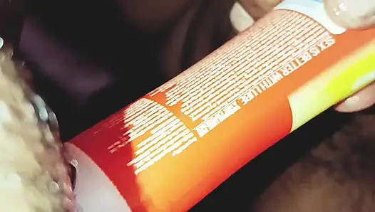 Kız arkadaş amcık yalıyor ve emiyor ev yapımı video