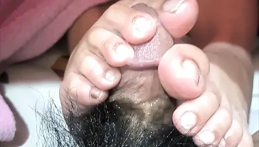 Çarşafların altında bu pinay'ın yetenekli parmakları var - 01