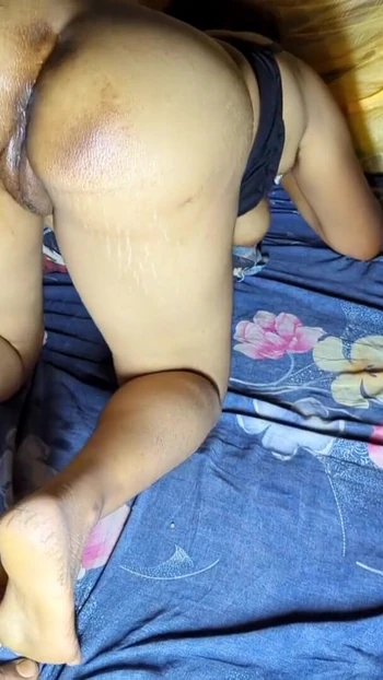 Момент падения челюсти из "секса Бангладешской бхабхи с большой киской и большим членом бангладешской девушки"