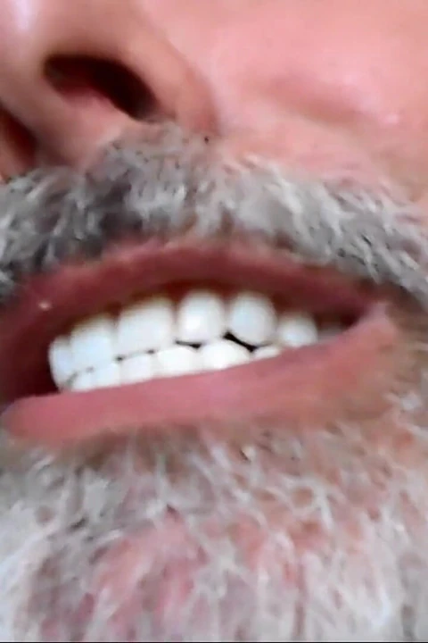 Ağzında fındık - baba dev 11