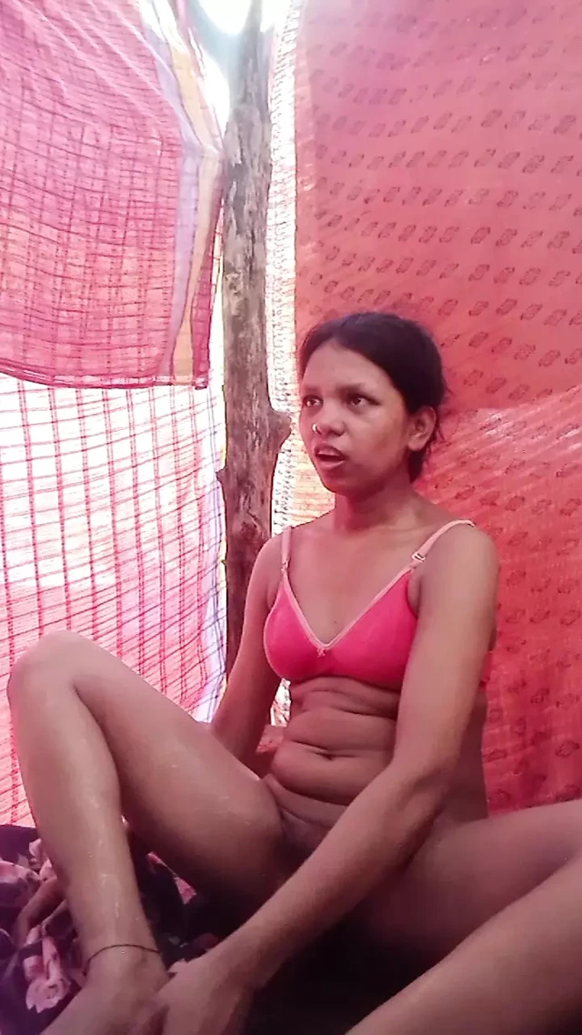 Kız Belna ile seks yapıyor.