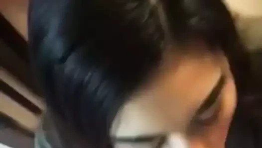 Latina emme the hayat dışarı arasında bir horoz