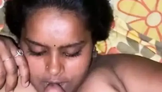 sevgilinin horoz emme desi büyük boob bhabi