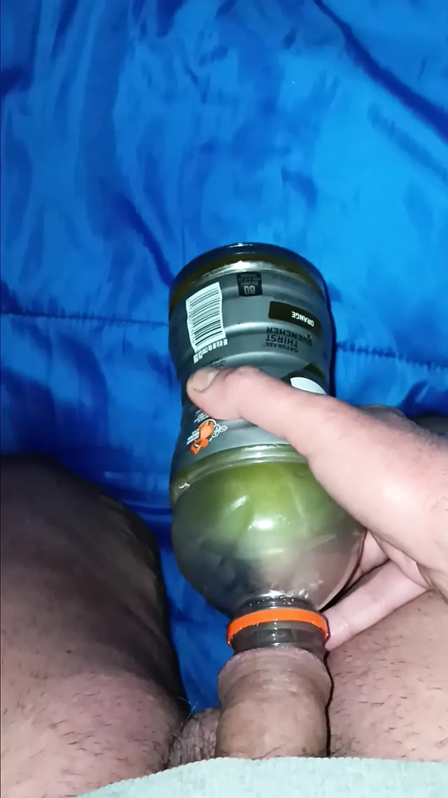Gecenin ortasında tembel çiş