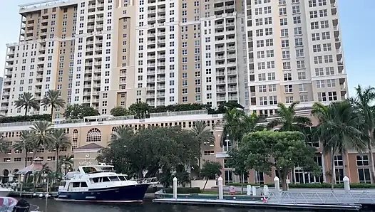 Lujuria en Fort Lauderdale con Serena Hill