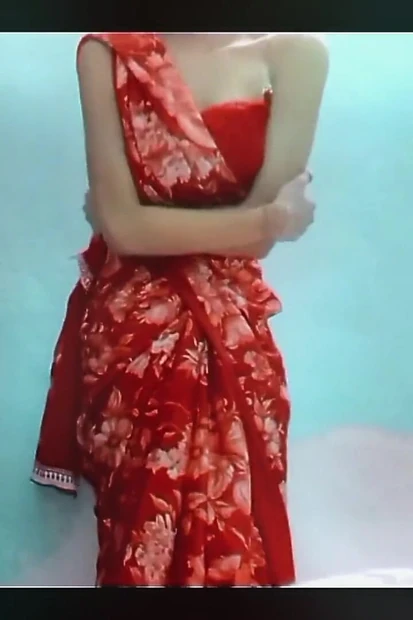 Оргазм Lala Saree