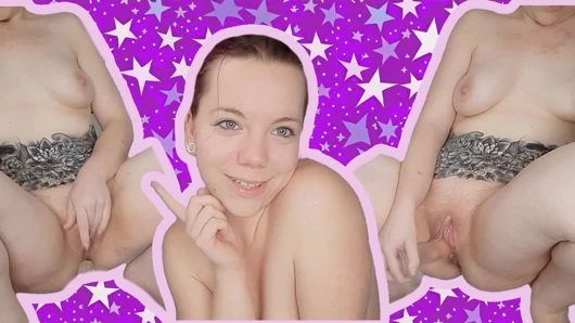 ISLAK MUTLU KÜVET SIKIŞI!! Yapay penisimle kendimi sikerken beni izle