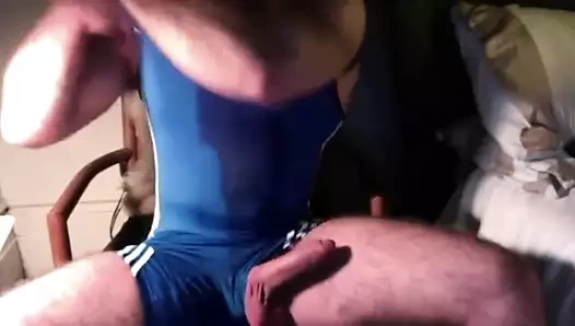 Güreş tekli pislik kapalı &amp; cum kıllı büyük çük kas