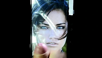 Adriana lima boşalıyor