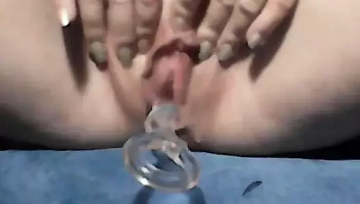 Dildoyla sikiş eğlencesi